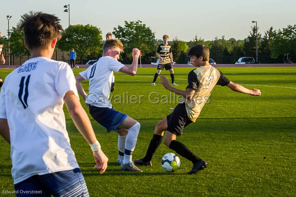 BSoccervsTLHanna_5-1-18-253.jpg