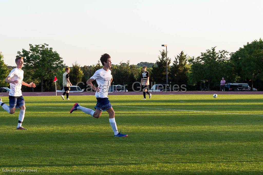 BSoccervsTLHanna_5-1-18-316.jpg