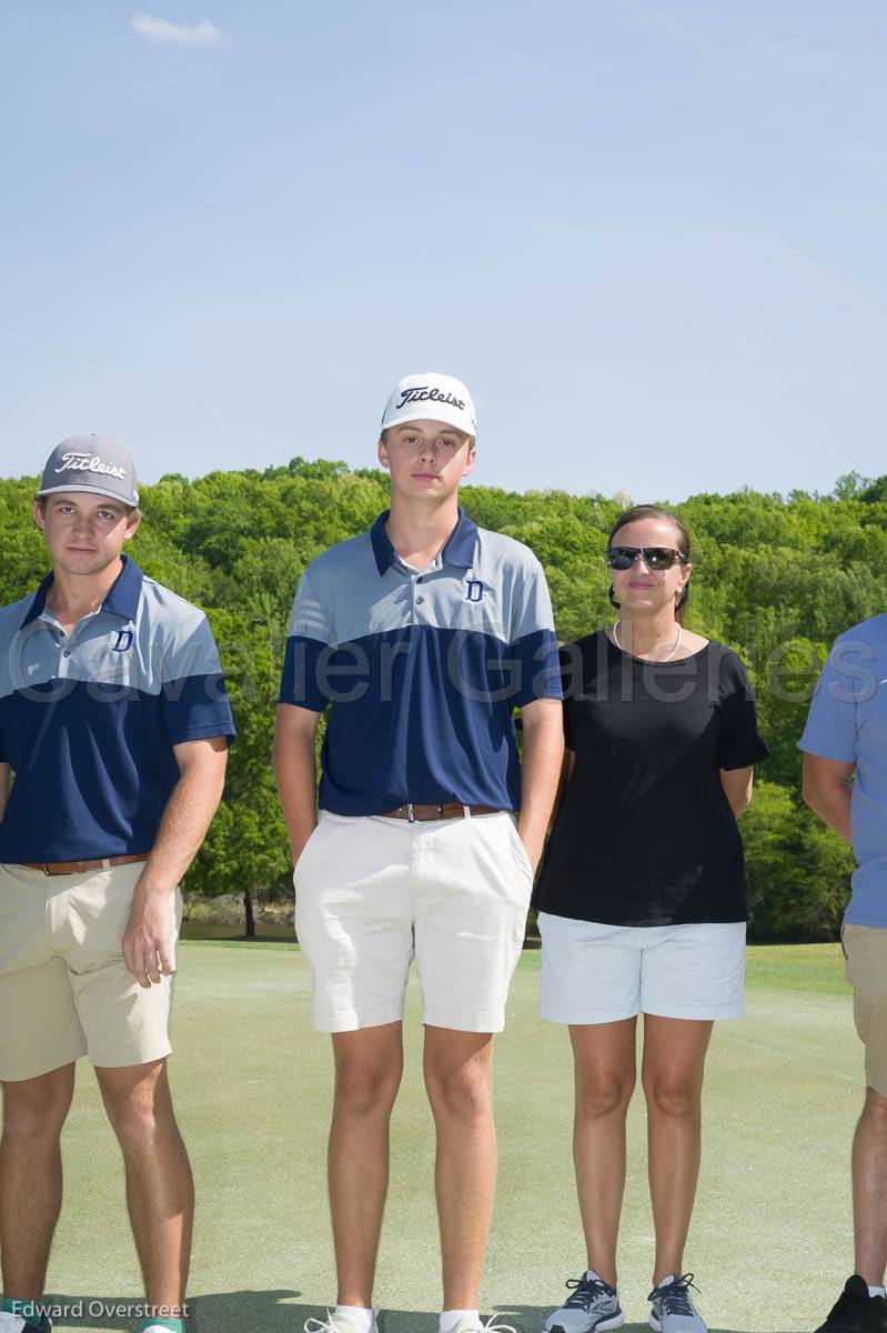 BoysGolfSeniorDay-17.jpg