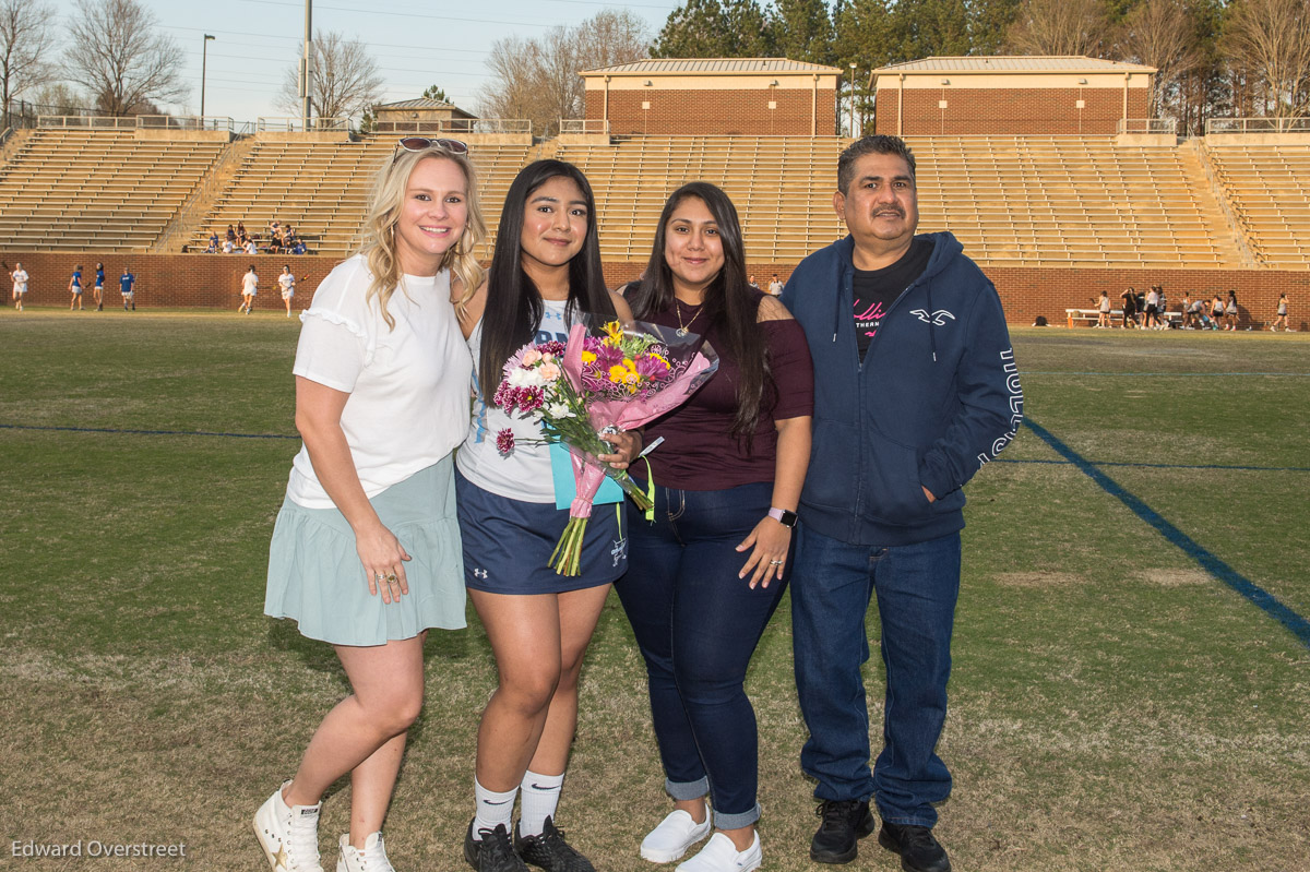 GirlsLXSeniorNight-105.jpg