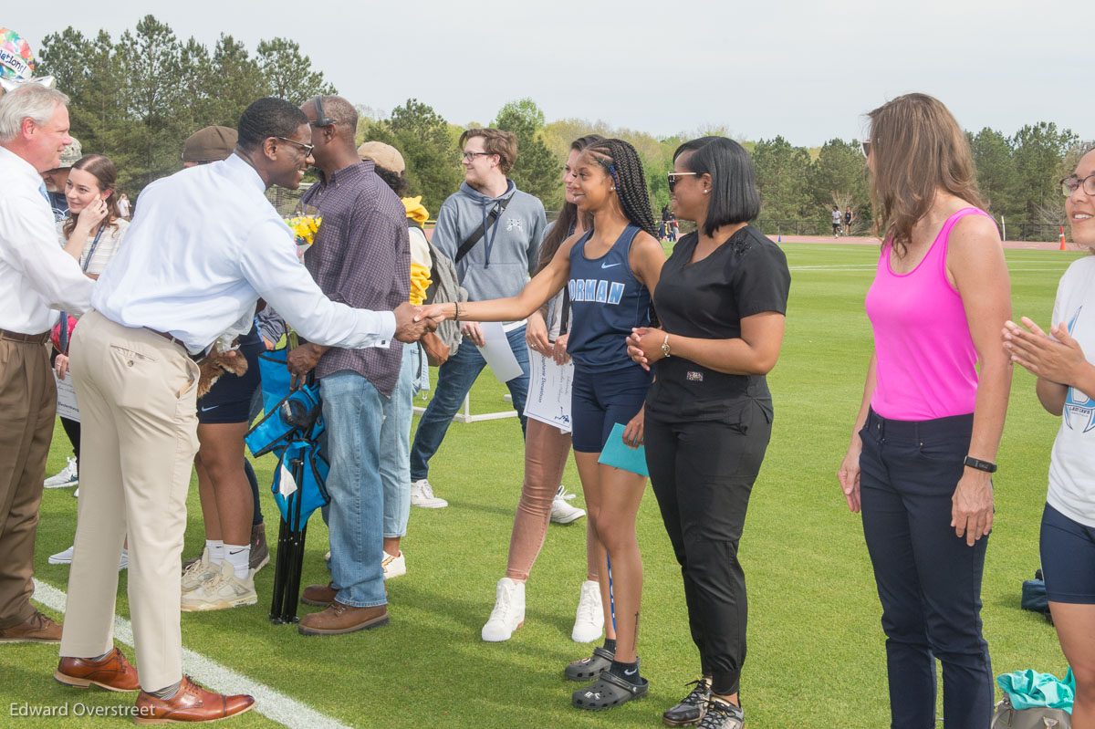 TrackSeniorDay4-12-22-19.jpg