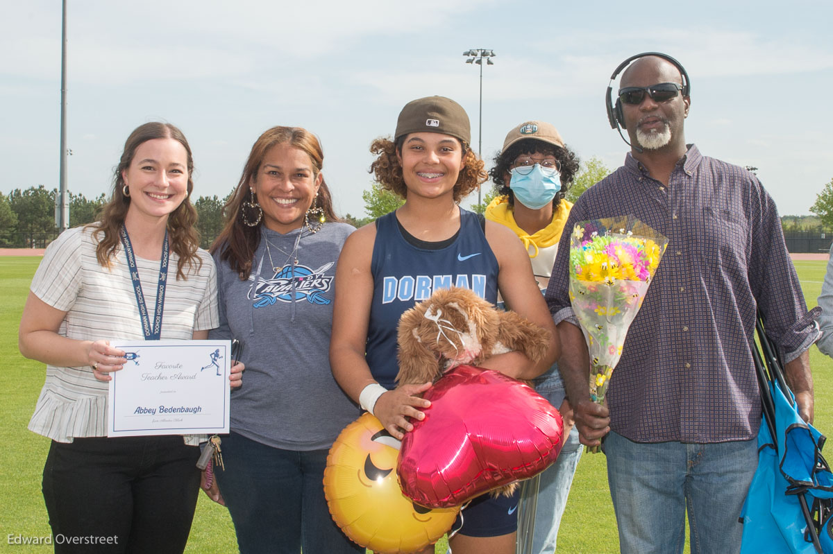 TrackSeniorDay4-12-22-3.jpg