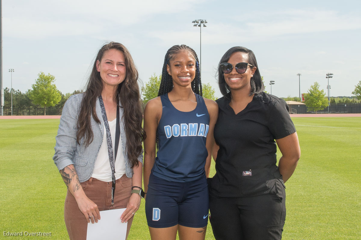 TrackSeniorDay4-12-22-4.jpg