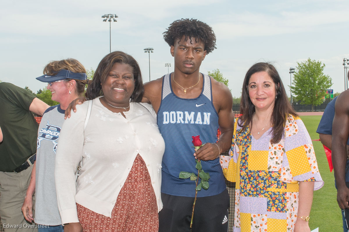 TrackSeniorDay4-12-22-42.jpg