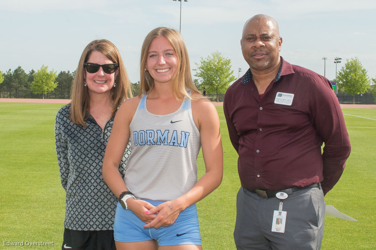 TrackSeniorDay4-12-22-8.jpg